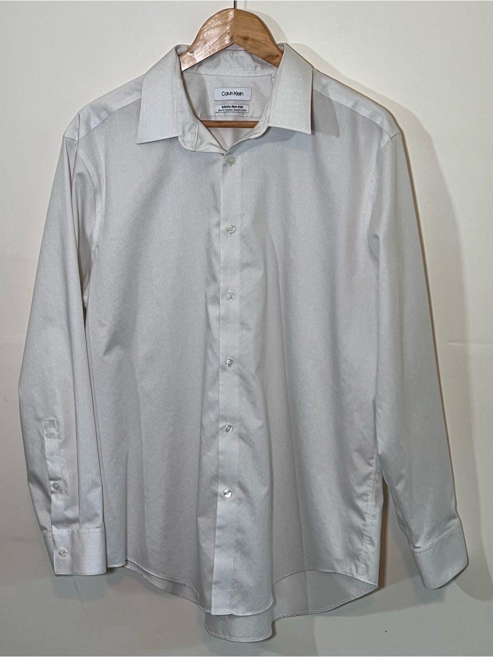 Calvin Klein Men’s White Microdot Non Iron Slim Fit Dress Shirt 17 32/33 XL
